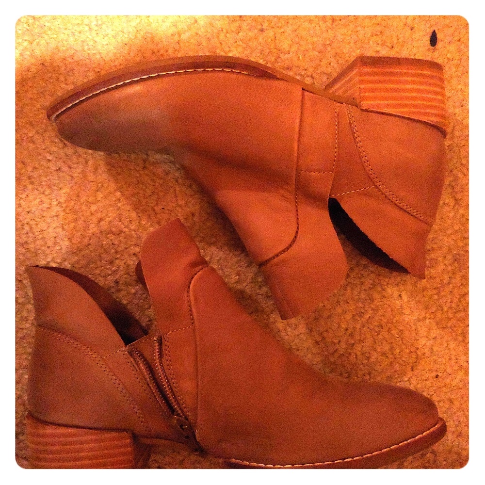 Seychelles Taupe Booties